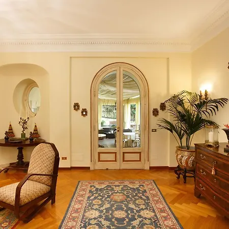 팔라쪼 마르지엘 4*