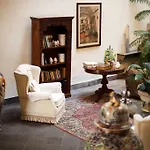 Palazzo Marziale Guest house