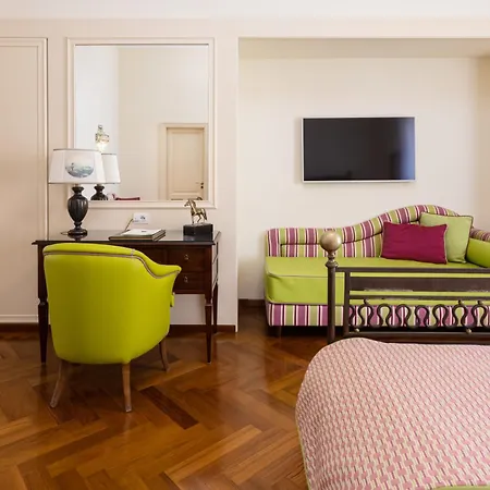 Palazzo Marziale בית הארחה 4*